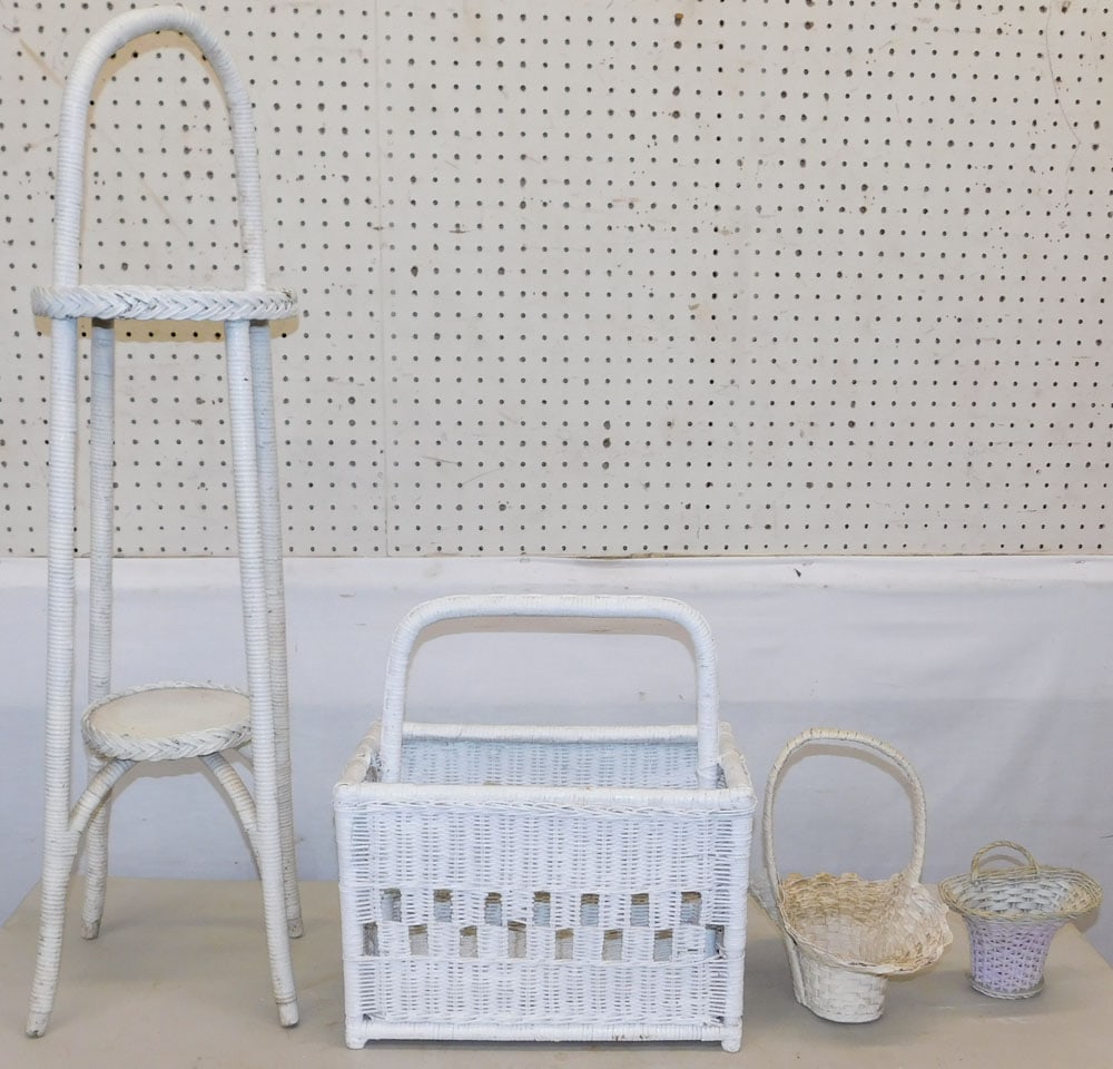 Painted Wicker Stand & Three Baskets (1 of 5)