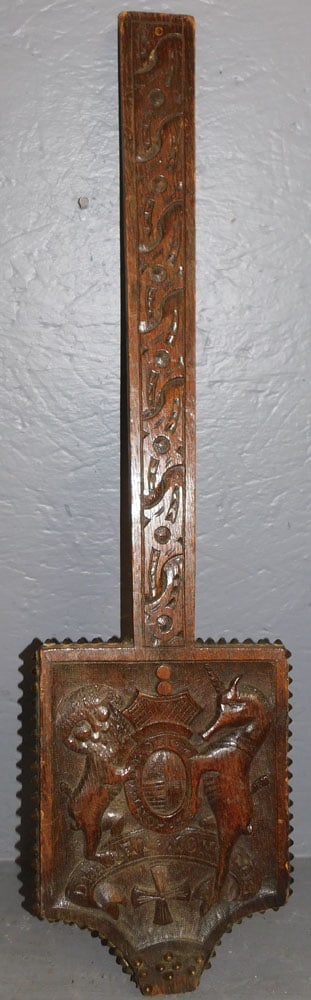 Antique Carved Oak Coat of Arms Wall Hanging (1 of 4)