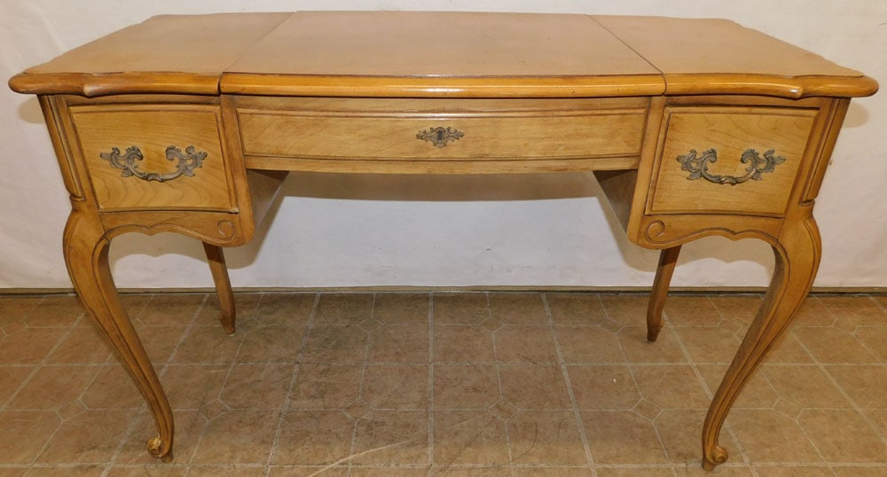 Cherry French Provincial Dressing Table (1 of 7)
