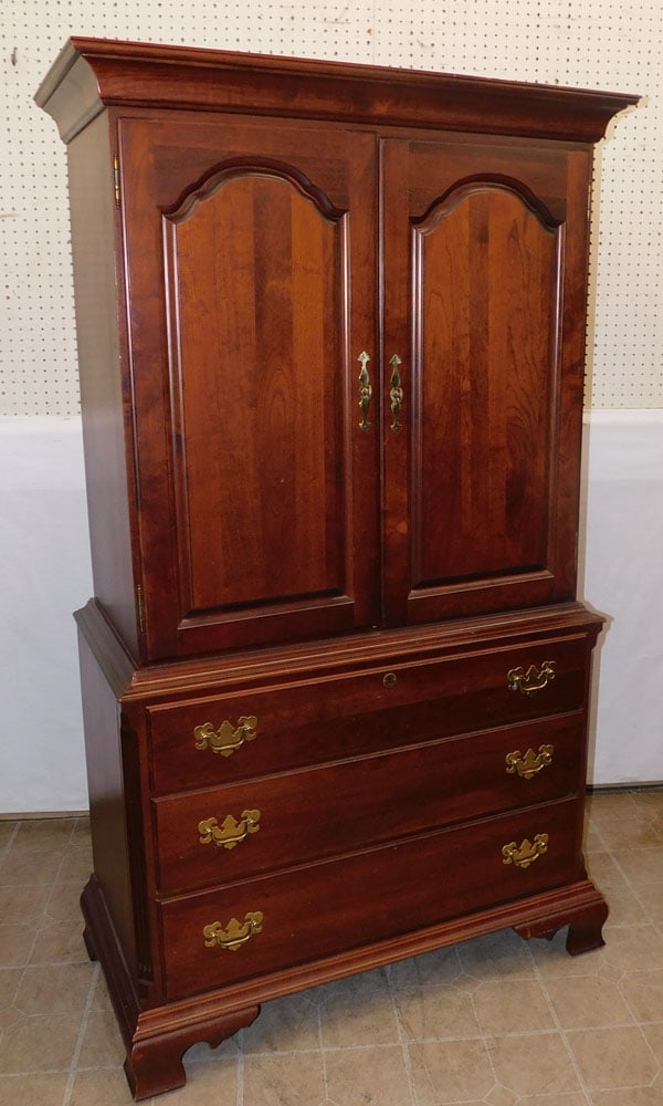 Cherry Linen Press by Kincaid (1 of 4)