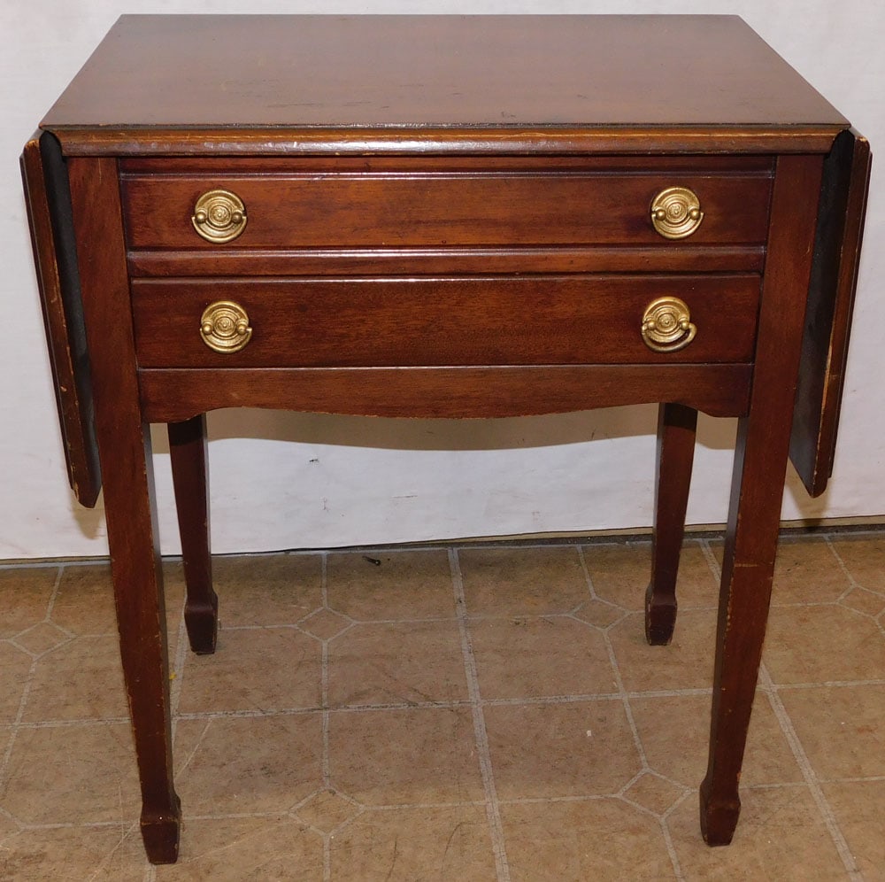 Mahogany Lift Top Silver Chest (1 of 5)