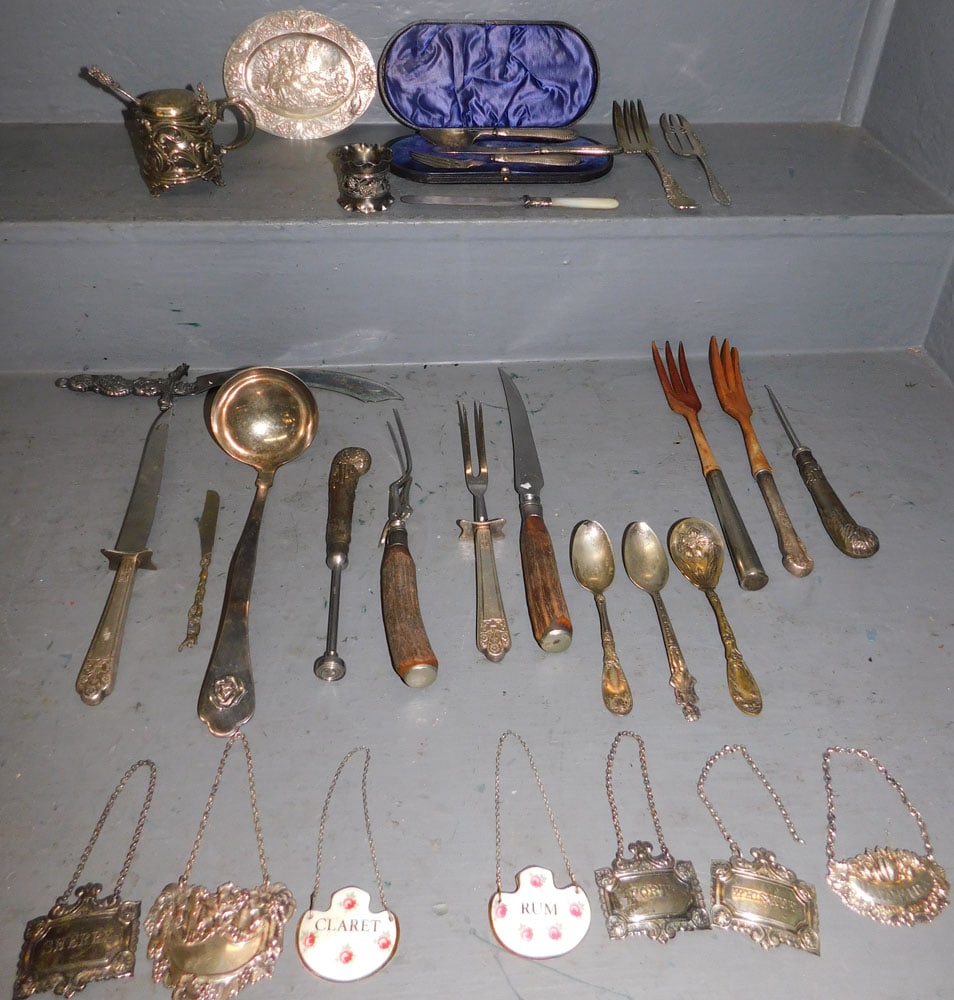 Lot of Silverplated Items (1 of 8)