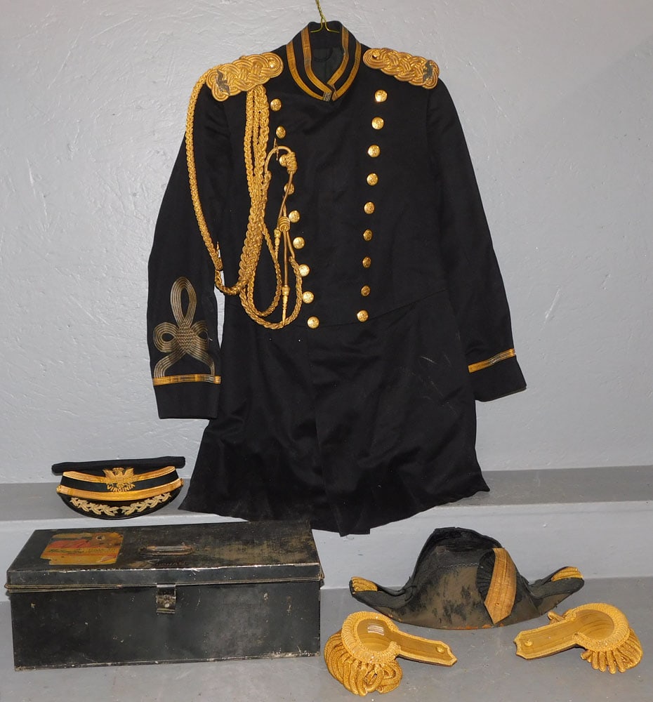 Vintage Virginia Civil War Jacket, Hat, & Accessories by WM. H. Horstmann, Philadelphia (1 of 4)