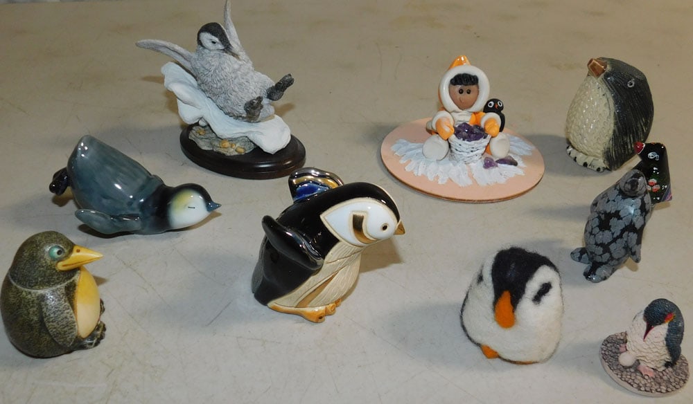 Lot of Penguin Figurines (1 of 3)