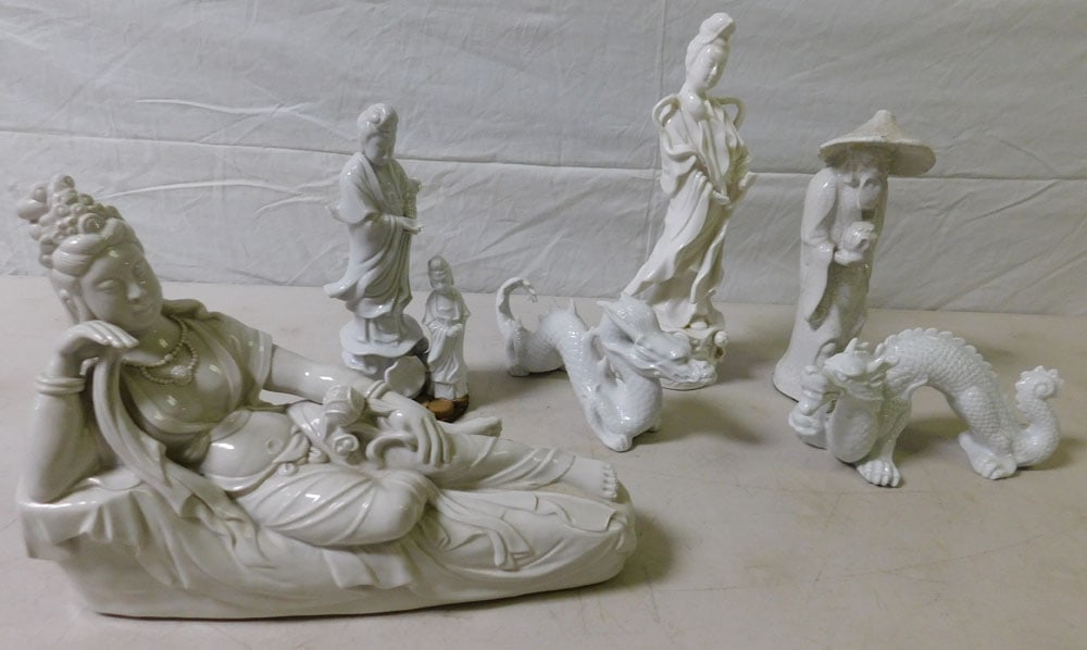 Lot of Oriental Porcelain Figurines (1 of 3)