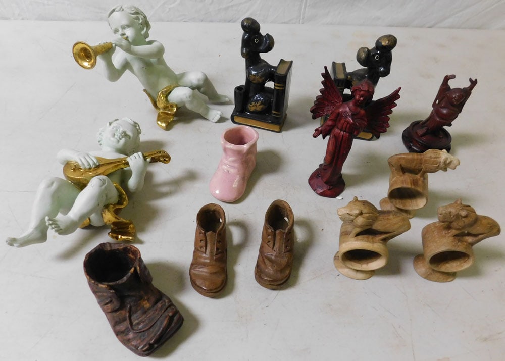 Lot of Porcelain Book Ends & Items: Lot of Porcelain Book Ends & Items . "ALL DESCRIPTIONS AND ANY CONDITION STATEMENT GIVEN BY LANGSTON AUCTION GALLERY ARE STRICTLY OPINIONS AND LANGSTON'S SHALL HAVE NO RESPONSIBILITY FOR ERRORS OR OMI
