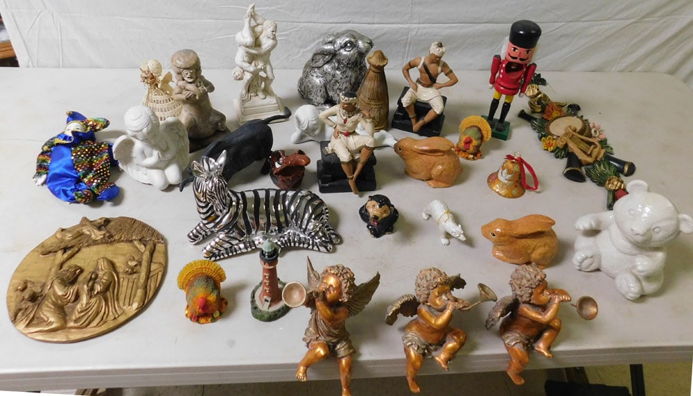 Lot of Porcelain & Ceramic Items (1 of 7)