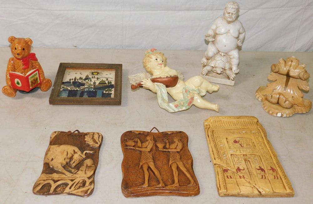 Lot of Ceramic Decorative Items (1 of 5)