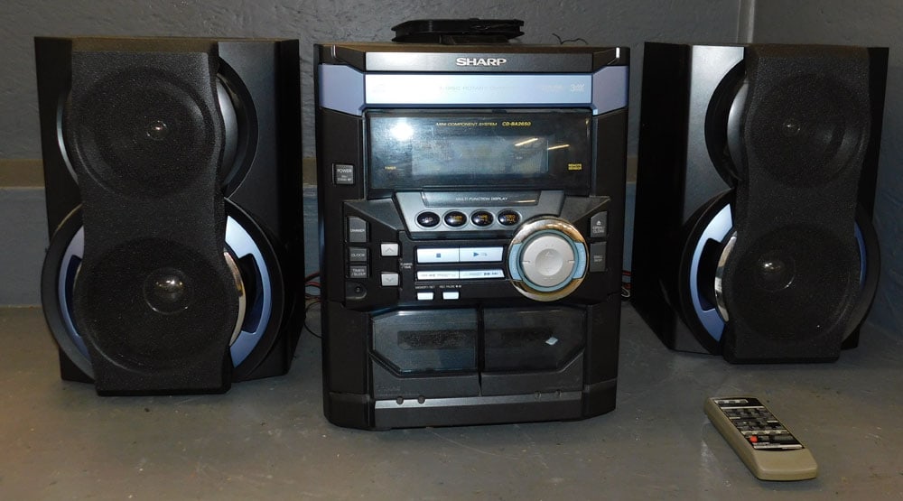 Vintage Sharp Stereo: Vintage Sharp Stereo. "ALL DESCRIPTIONS AND ANY CONDITION STATEMENT GIVEN BY LANGSTON AUCTION GALLERY ARE STRICTLY OPINIONS AND LANGSTON'S SHALL HAVE NO RESPONSIBILITY FOR ERRORS OR OMISSIONS. THE ABS