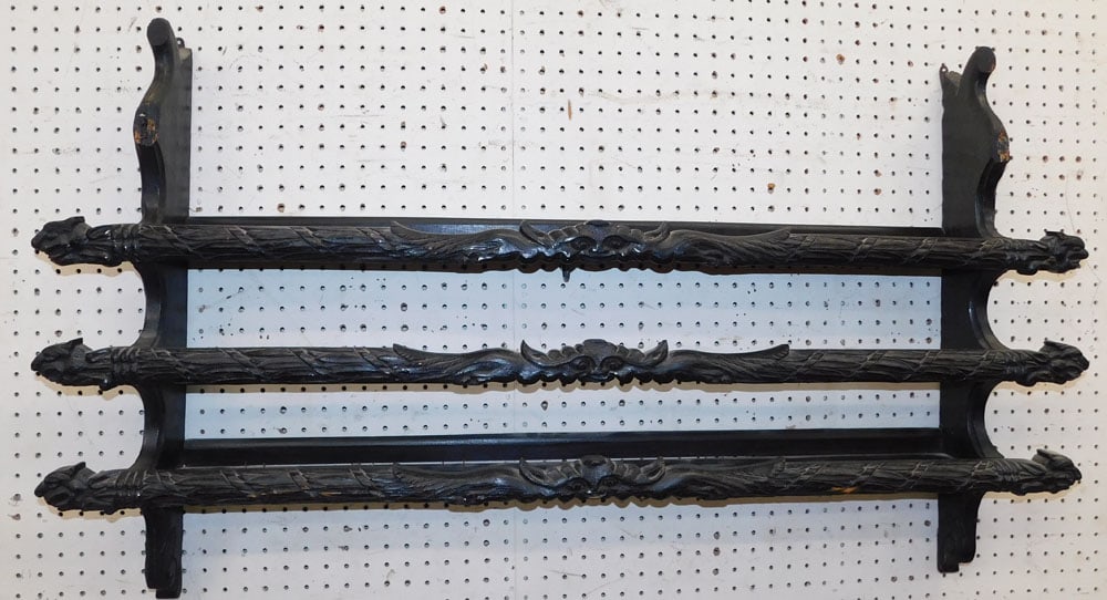 Hanging Oak Carved Plate Rack (1 of 6)