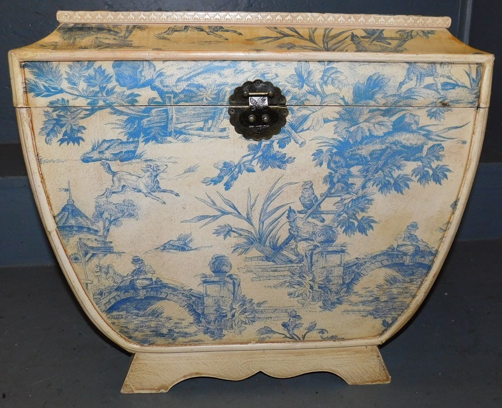 Paint Decorated Box (1 of 5)