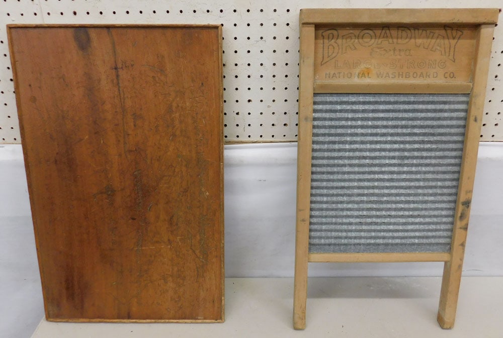 Antique Pine Cutting Board & Wash Board (1 of 5)