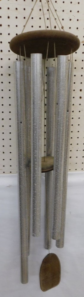 Metal & Wood Wind Chimes (1 of 2)