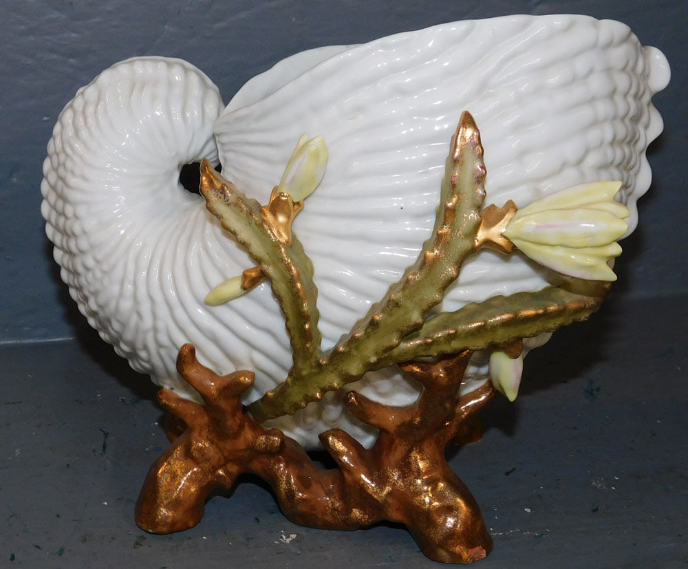 Porcelain Conch Shell Vase (1 of 3)