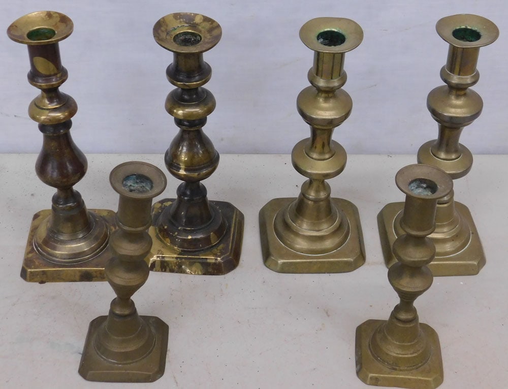 Lot Antique Brass Candlesticks (1 of 3)