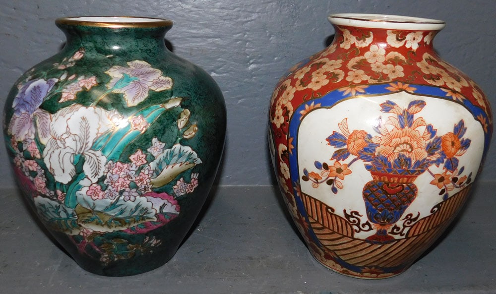 Two Oriental Porcelain Vases (1 of 6)