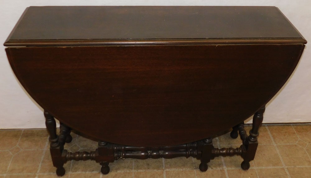 Antique Walnut Gateleg Table (1 of 5)