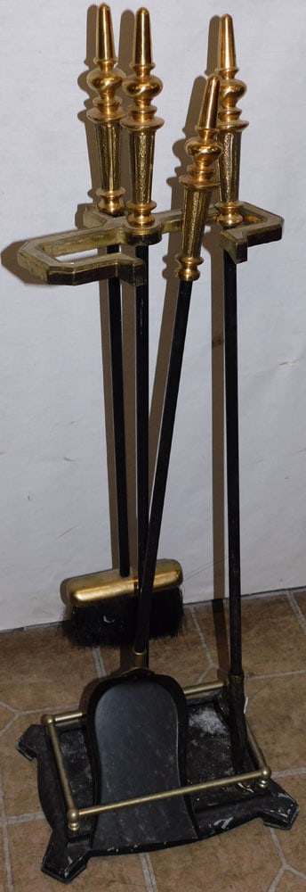 Metal & Brass Fire Tools: Metal & Brass Fire Tools. 34 1/2" H "ALL DESCRIPTIONS AND ANY CONDITION STATEMENT GIVEN BY LANGSTON AUCTION GALLERY ARE STRICTLY OPINIONS AND LANGSTON'S SHALL HAVE NO RESPONSIBILITY FOR ERRORS OR OMIS