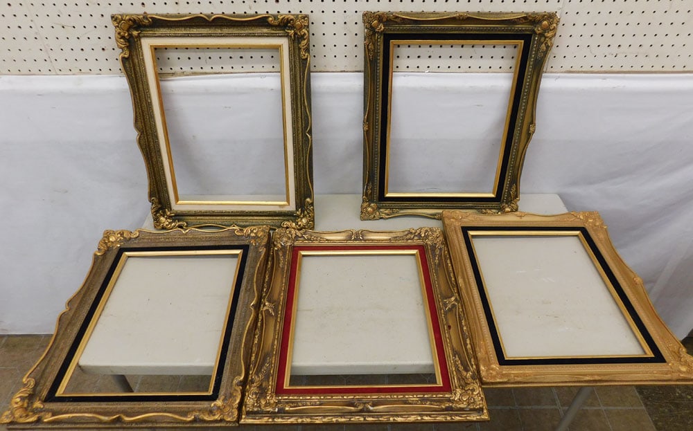 Lot Picture Frames (1 of 8)