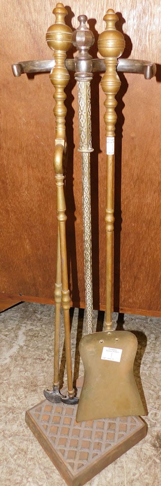 Lot Brass & Iron Fire Place Tools (1 of 2)
