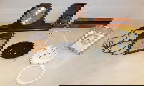 Lot of Electric & Battery Operated Clocks