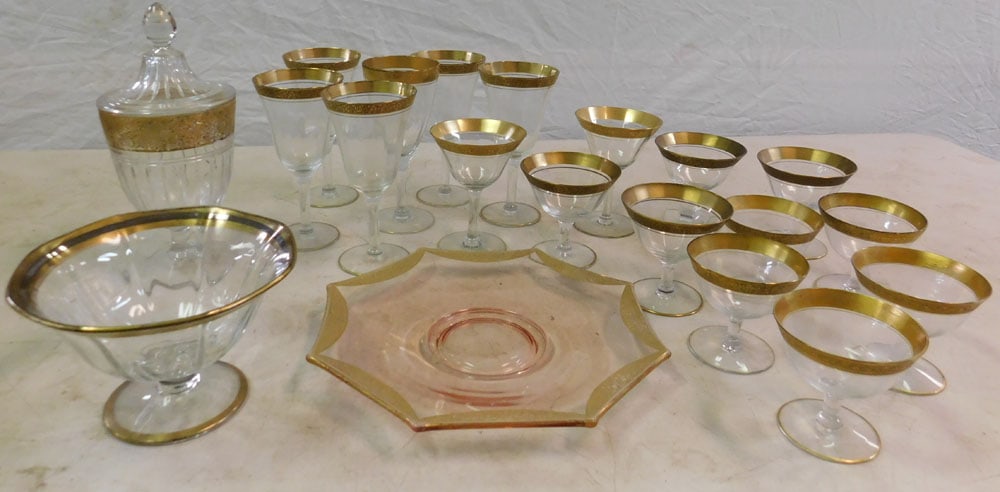 Lot of Gold Rim Stemware & Glass Items (1 of 3)