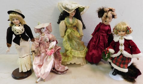 Lot of Vintage Dolls