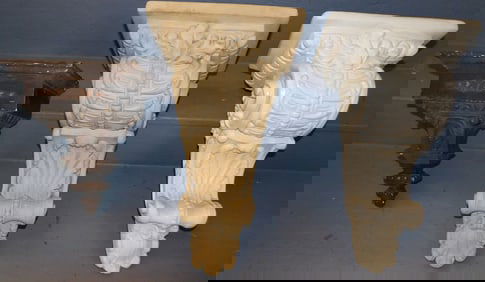 3 Painted Wall Brackets