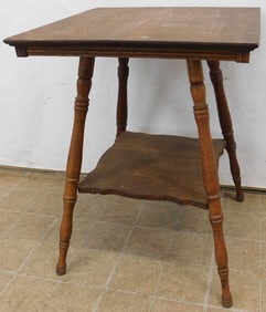 Antique Oak 2 Tier Lamp Table