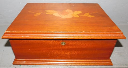 Mahogany Inlaid Dresser Box