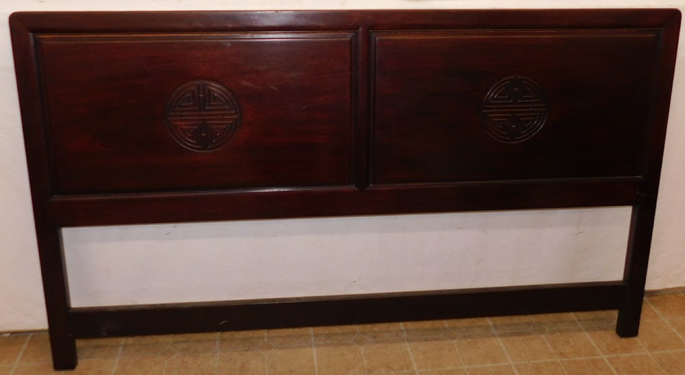Rosewood Oriental Queen Size Headboard: Rosewood Oriental Queen Size Headboard. 73 1/2" W 42" H ALL DESCRIPTIONS AND ANY CONDITION STATEMENT GIVEN BY LANGSTON AUCTION GALLERY ARE STRICTLY OPINIONS AND LANGSTON'S SHALL HAVE NO RESPONSIBILITY