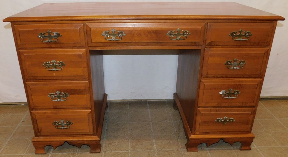 Solid Maple Desk by Moosehead (1 of 7)