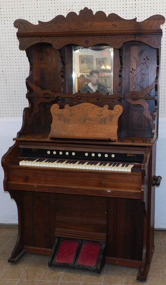 Walnut Victorian Pump Organ by Weaver Organ & Piano Company (1 of 8)