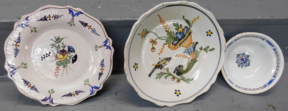 3 Pieces of Hand Painted Delft Porcelain: 3 Pieces of Hand Painted Delft Porcelain . Up to: 9" Dia. ALL DESCRIPTIONS AND ANY CONDITION STATEMENT GIVEN BY LANGSTON AUCTION GALLERY ARE STRICTLY OPINIONS AND LANGSTON'S SHALL HAVE NO RESPONSIBILI