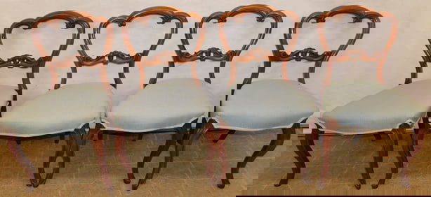 Set of 4 Walnut Victorian Dining Chairs