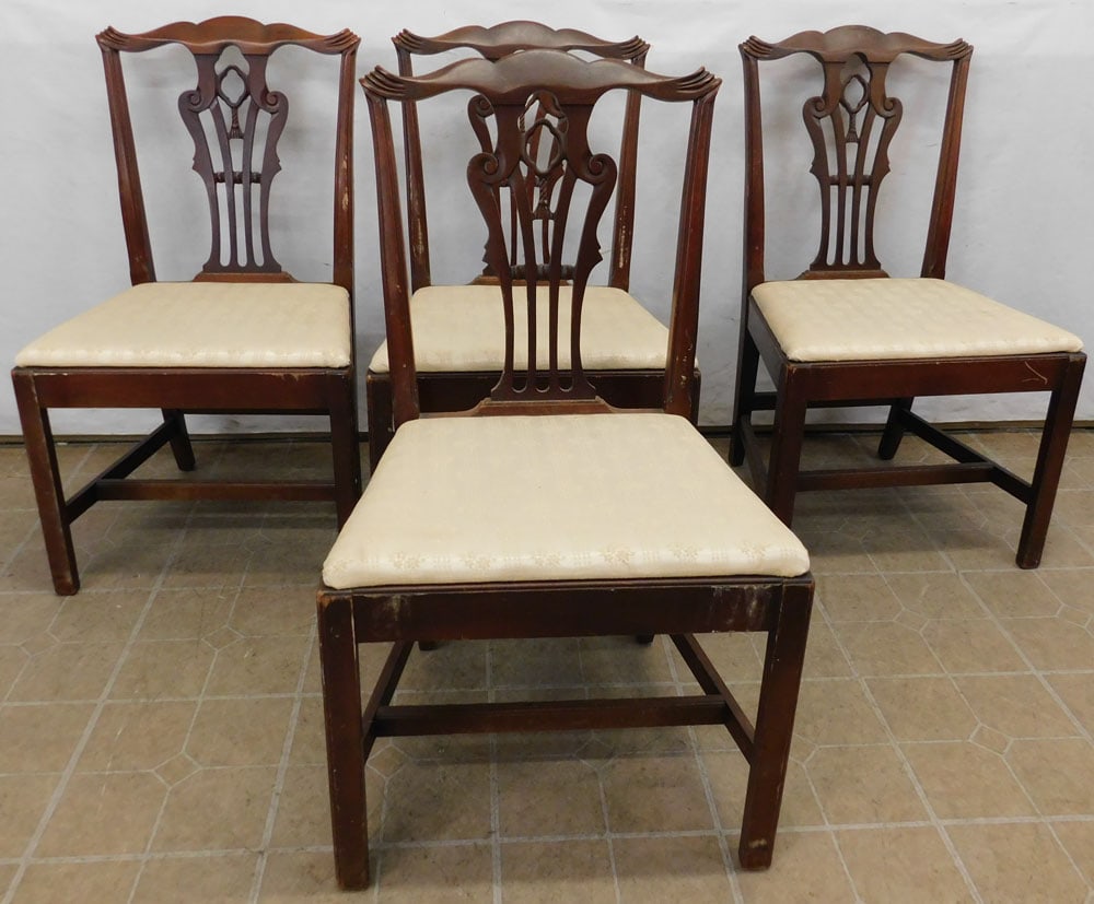 Set of 4 Cherry Chippendale Style Dining Chairs (1 of 5)