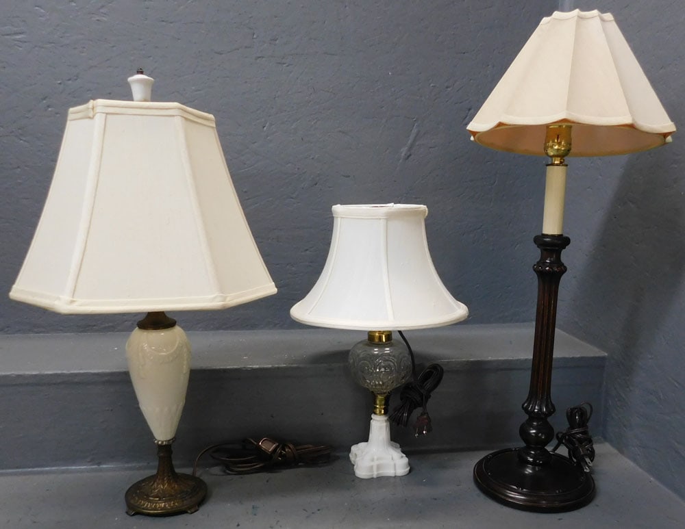 3 Lamps, (Mahogany, Porcelain, Glass Oil Lamp Electrified) (1 of 5)