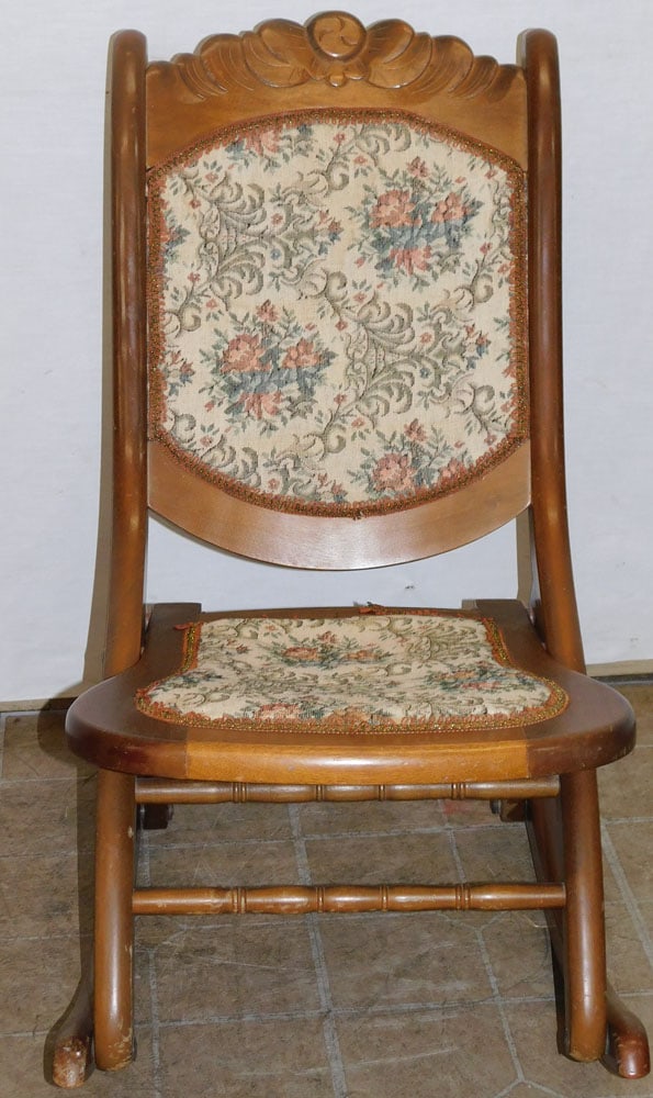 Mahogany Rocking Chair: Mahogany Rocking Chair. 31" H ALL DESCRIPTIONS AND ANY CONDITION STATEMENT GIVEN BY LANGSTON AUCTION GALLERY ARE STRICTLY OPINIONS AND LANGSTON'S SHALL HAVE NO RESPONSIBILITY FOR ERRORS OR OMISSIONS. 