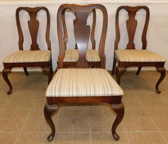 Set of 4 Cherry Queen Anne Style Dining Chairs