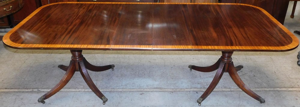 Mahogany & Satinwood Banded Top 2 Pedestal Dining Table with 2 Leaves (1 of 6)