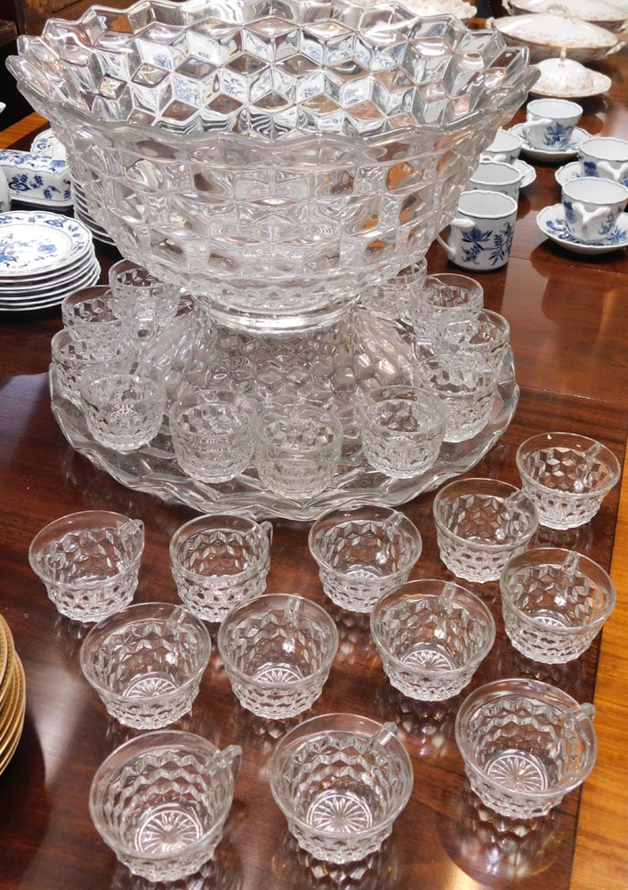 Large American Fostoria Pedestal Punch Bowl With Platter & 24 American Fostoria Cups (1 of 4)