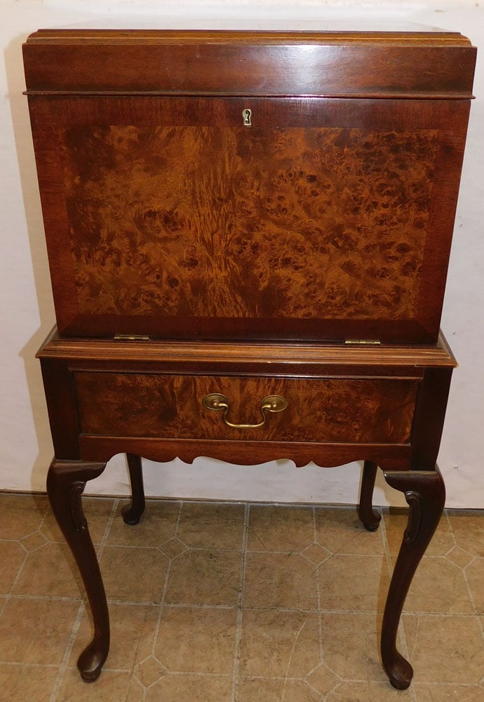 Mahogany & Burl Walnut Queen Anne Style Silver Chest by American Masterpiece Collection - Hickory, (1 of 9)