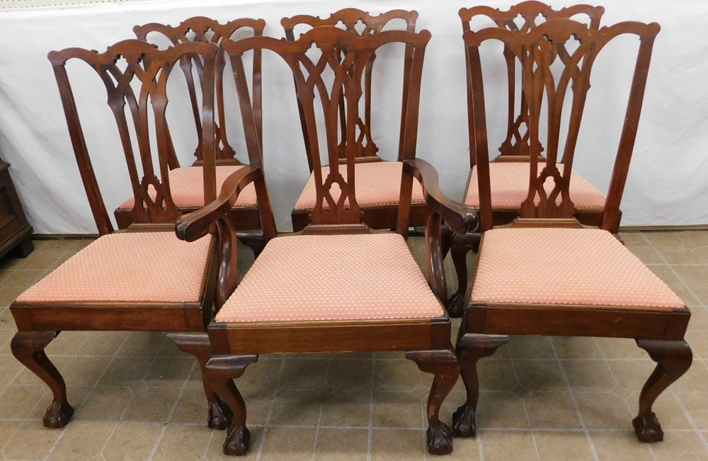 Set of 6 Mahogany Ball & Claw Foot Chippendale Dining Chairs: Set of 6 Mahogany Ball & Claw Foot Chippendale Dining Chairs. 40 1/2" H ALL DESCRIPTIONS AND ANY CONDITION STATEMENT GIVEN BY LANGSTON AUCTION GALLERY ARE STRICTLY OPINIONS AND LANGSTON'S SHALL HAVE N