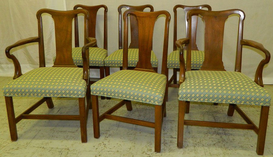 Set of 6 Kittinger Colonial Williamsburg chairs.: Set of (6) bleach mahogany Colonial Williamsburg dining chairs by Kittinger.