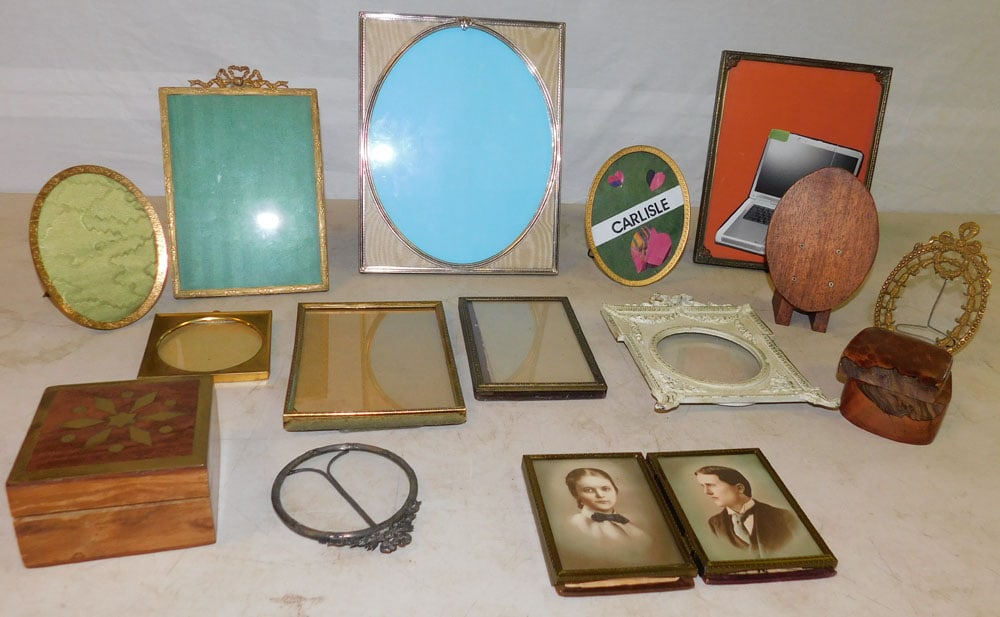 Lot of Picture Frames (1 of 5)
