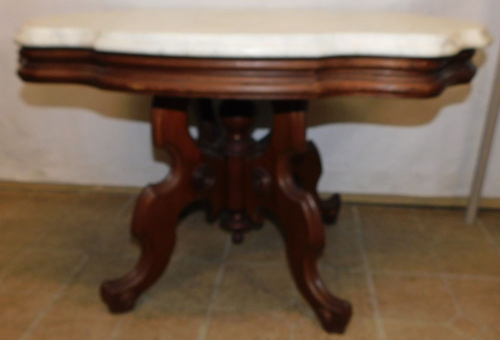 Walnut Victorian Turtle Top Tea Table (1 of 3)
