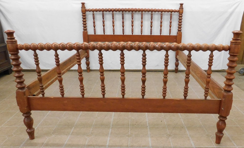 Maple Jenny Lind Full Size Bed with Rails (1 of 3)