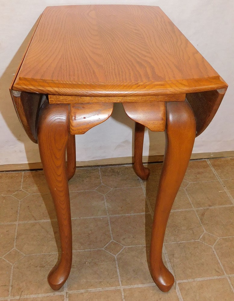 Oak Drop-Leaf Table (1 of 2)