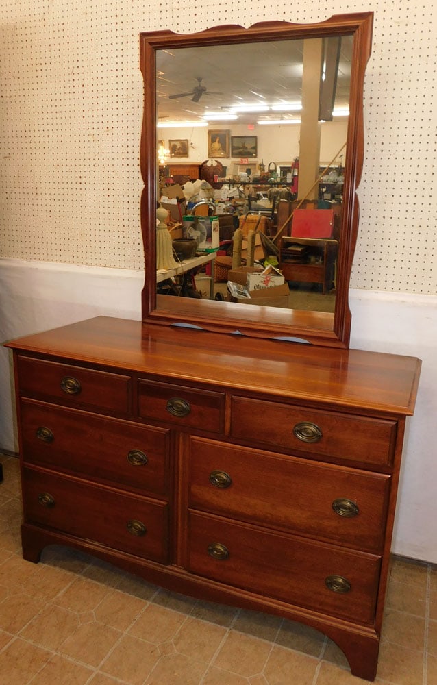 Cherry Dresser with Mirror (1 of 5)