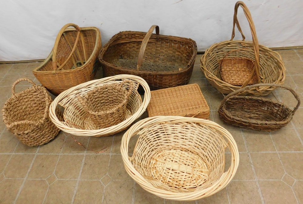 Lot of Baskets: Lot of Baskets . Up to 26" W 18 1/2" D 14" H ALL DESCRIPTIONS AND ANY CONDITION STATEMENT GIVEN BY LANGSTON AUCTION GALLERY ARE STRICTLY OPINIONS AND LANGSTON'S SHALL HAVE NO RESPONSIBILITY FOR ERRORS